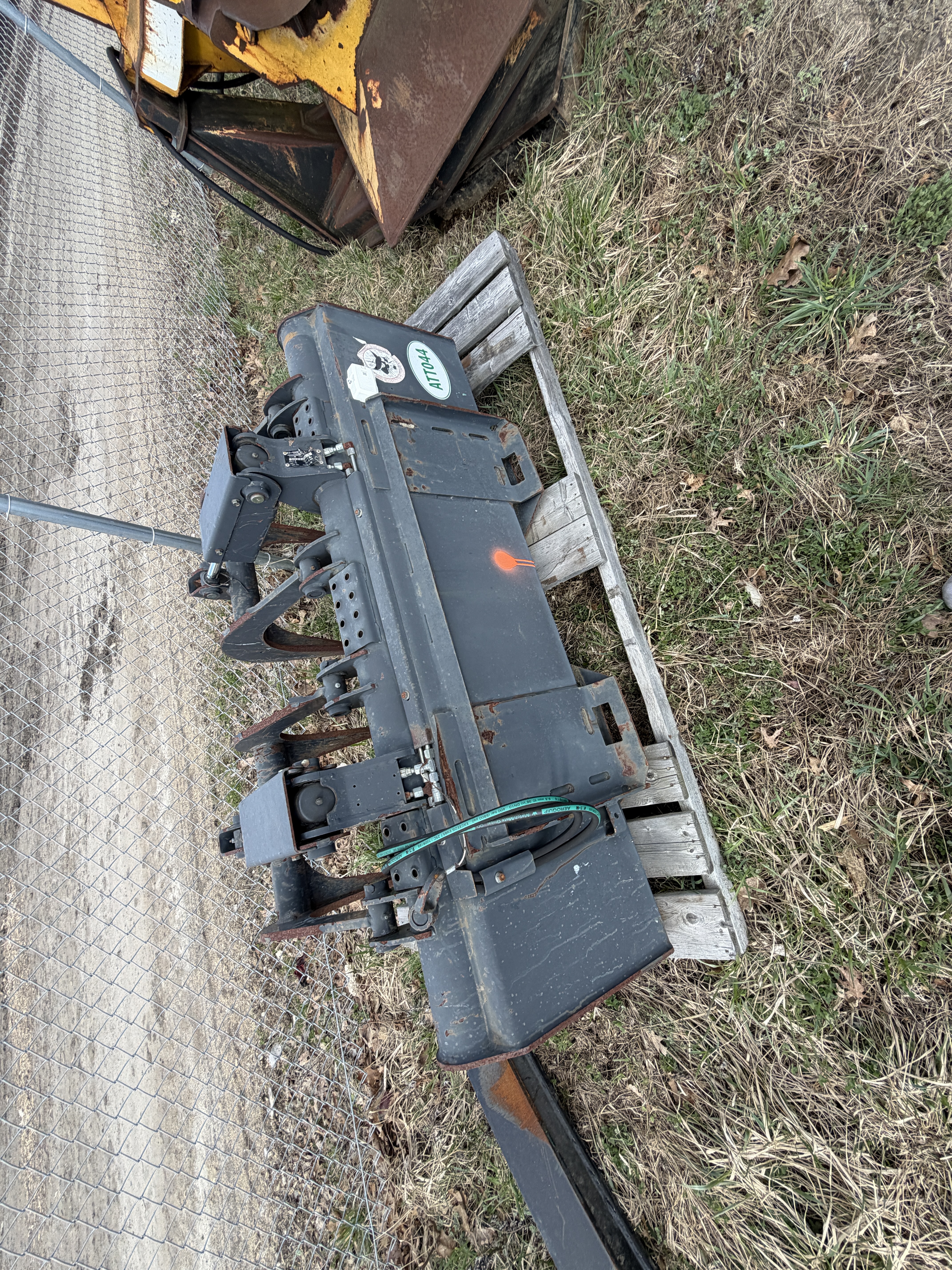 Bobcat Hydraulic Grapple Bucket — $4,000 — photo 3