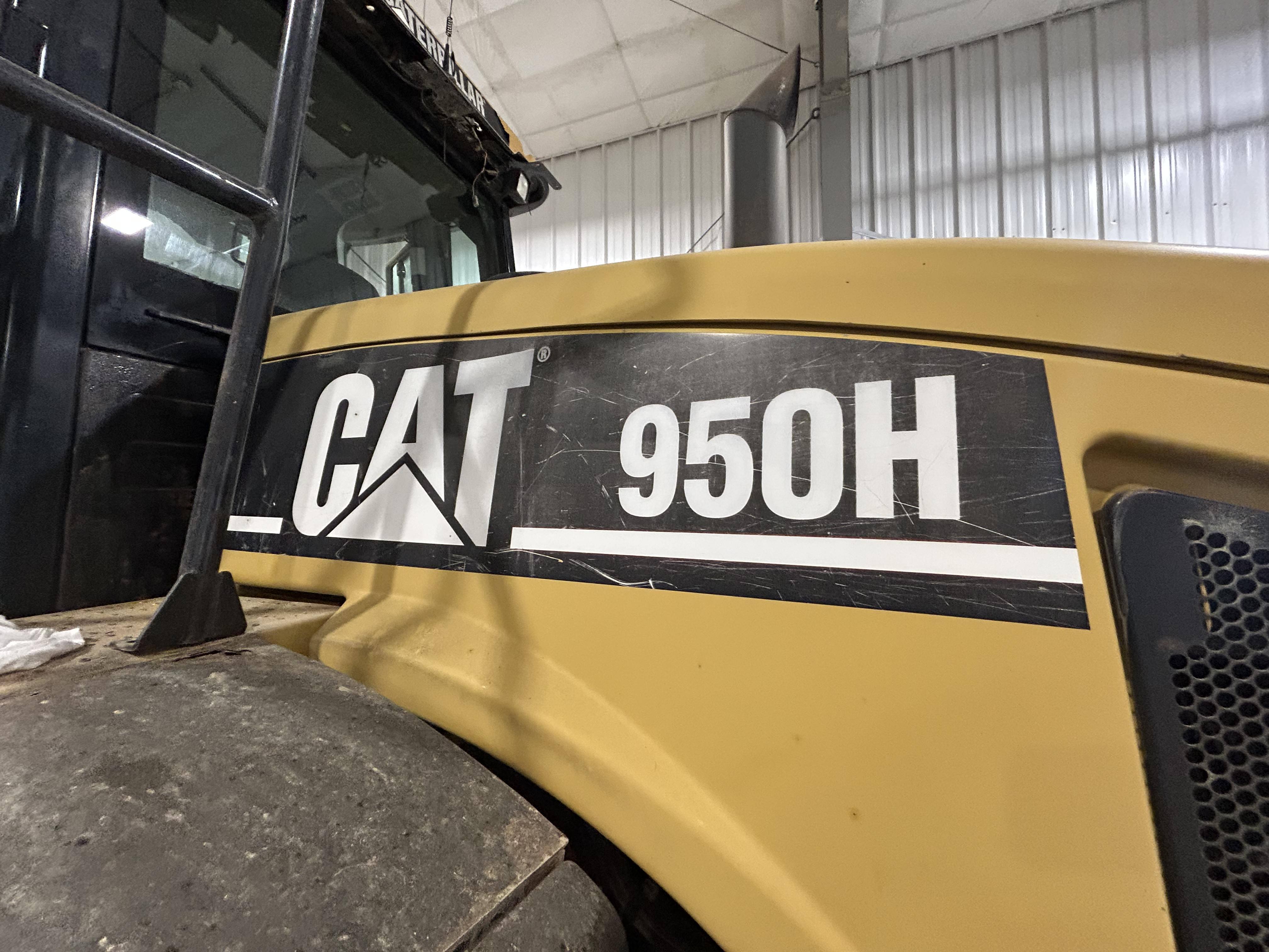 Caterpillar 950H — $45,000 — photo 11