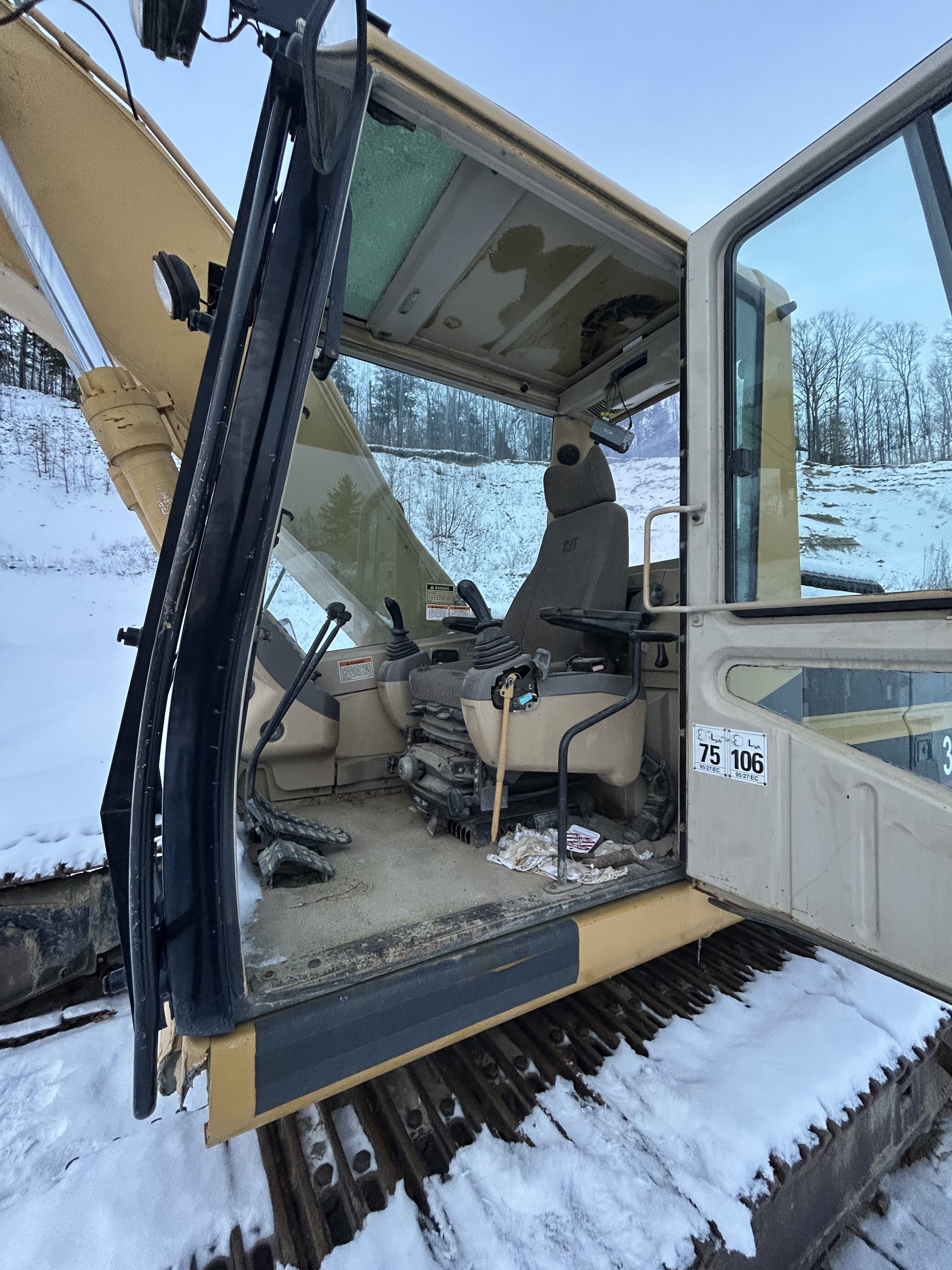 Caterpillar 322BL — $35,000 — photo 12