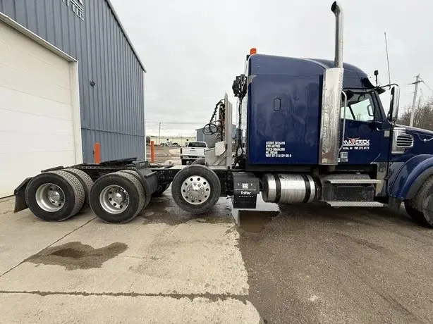 2021 Freightliner 122SD