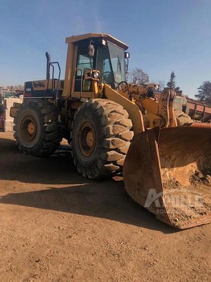 Komatsu 420 — $27,000 — photo 3